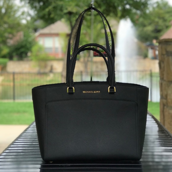 Michael Kors Emmy Large Tote & Callie Wallet Set - Picture 6 of 8